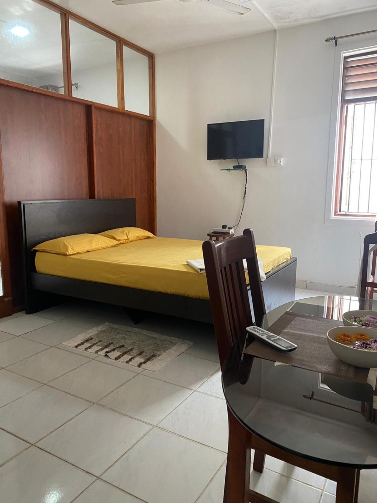 Ice Berg Apartment Dehiwala-Mount Lavinia Ruang foto